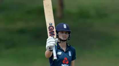 Logo of In-form Amy Jones eyes three-figure mark
