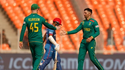 Logo of South Africa on top with regular strikes | CWC23