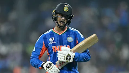 Shastri's advice for Abhishek after Kishan steals the show