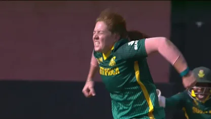 Amelia Kerr - Wicket - New Zealand Women vs South Africa Women