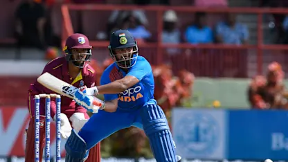 Pant smashed four fours and as many sixes in his knock