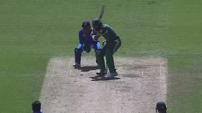 WICKET: Amla falls to Ashwin for 35