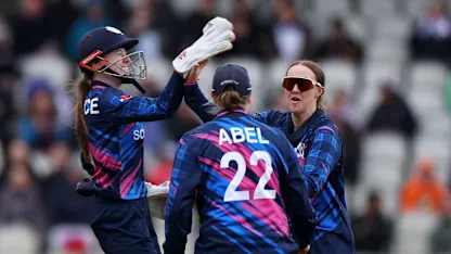 LIVE: Gordon shines as Scotland close in on a win