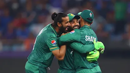 Logo of Pakistan all-rounder urged to reconsider retirement ahead of T20 World Cup