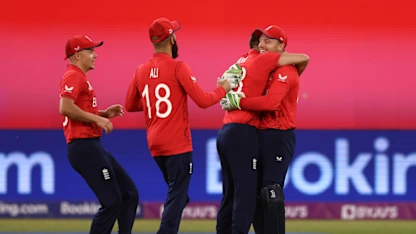 Logo of Jos Buttler flies to catch a legside flick from Mohammad Nabi | T20WC 2022