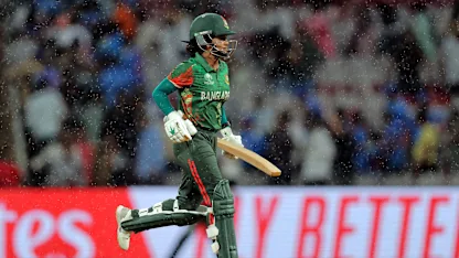 LIVE: Rain halts India-Bangladesh CWC25 clash