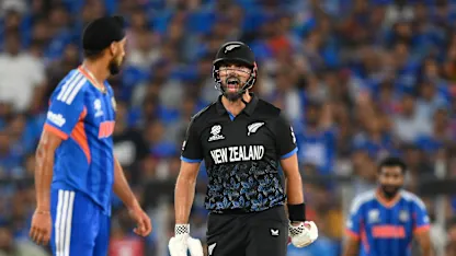 LIVE: New Zealand challenge hanging by the thread against India