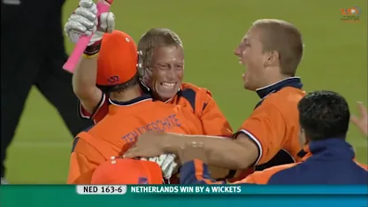 Netherlands shock England in a nail-biter | Greatest Moments