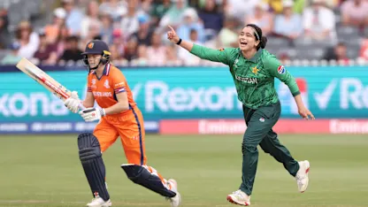 A triple wicket maiden from Fatima Sana | Women's T20WC 2026