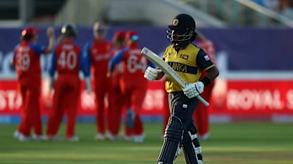 LIVE: Sri Lanka falter early against England