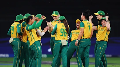 Logo of Wareham caught fishing outside off soon after scoring a four | SF 1 | WT20WC 2024






