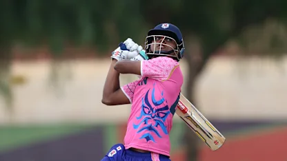 Nikhil Pol batting