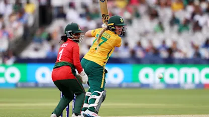 LIVE: Bangladesh fight on against South Africa