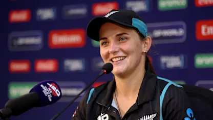 Logo of New Zealand great pays tribute to Melie Kerr following ICC Awards haul