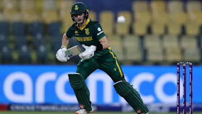 LIVE: Wolvaardt, Luus build steady stand in CWC25 clash