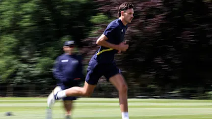 Logo of Jansen plots Australian assault with legend in Proteas' corner