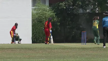 Sune Luus bowls a beauty and celebrates!