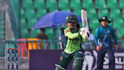 Logo of Fatima Sana batting a