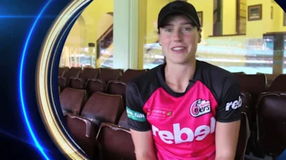 Logo of Ellyse Perry speaks after winning the Rachael Heyhoe Flint Award