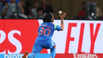 Amanjot's juggling catch removes Wolvaardt | CWC25 