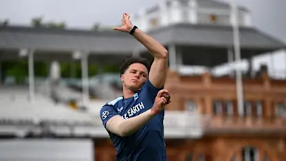 England hand two debuts for second New Zealand Test
