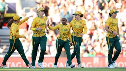 Mlaba lands crucial blows | Women's T20WC 2026