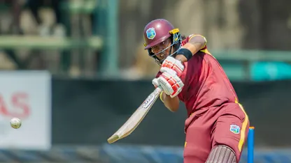 Hayley Matthews' record ton sets up big win over Zimbabwe