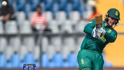 De Kock launches stunning reverse upper cut attack | CWC23