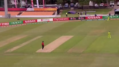 WICKET: Mignon du Preez falls to Sadia Yousuf for 30