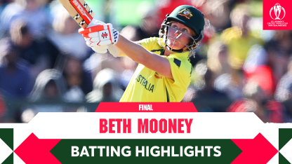 Highlights: Mooney continues her impressive form