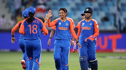 Renuka gets the important wicket of Melie Kerr | WT20WC 2024