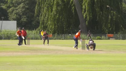 WT20Q: Netherlands v UAE – Sterre Kalis makes her second fifty of the tournament