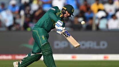 De Kock, van der Dussen charge lifts South Africa | CWC23