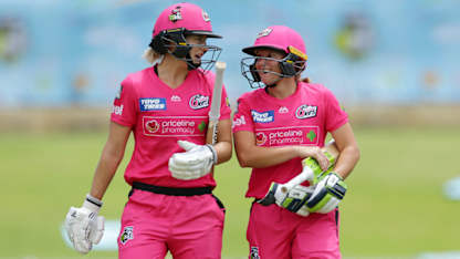Ellyse Perry and Alyssa Healy