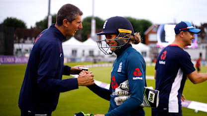Sarah Taylor & Mark Robinson