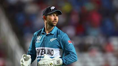 New Zealand pair opt out of central playing contract list