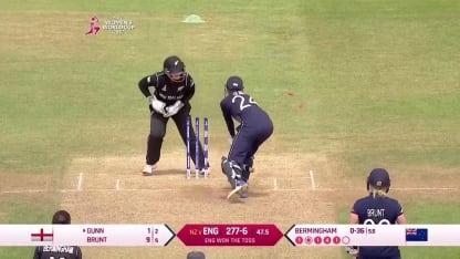 #WWC17 ENG v NZ - Jenny Gunn and Anya Shrubsole wickets