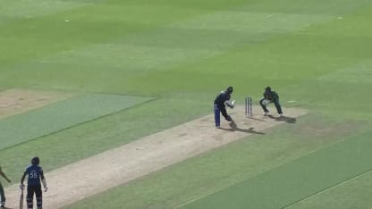 WICKET: Tharanga falls to Tahir for 57