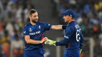 England strike back in the death overs | CWC23