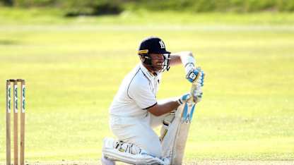 Ian Bell bats for Warwickshire