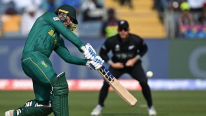 De Kock notches up brisk half-century | CWC23