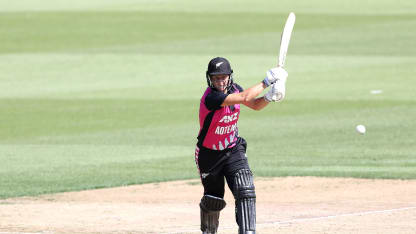 Tahuhu, Devine star as New Zealand go 2-0 up