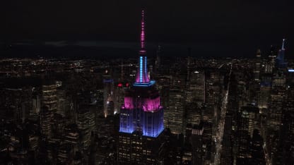 Empire State Building lit up in MT20WC24 colours