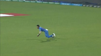 Hardik Pandya clings on to a stunning catch for India!