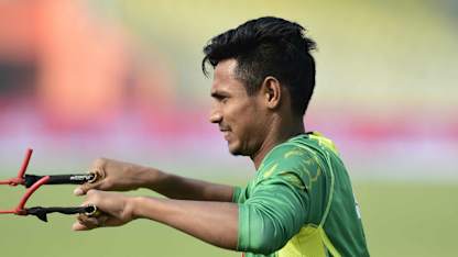 'Someone like Mustafizur Rahman having a good game will help us tremendously' - Courtney Walsh