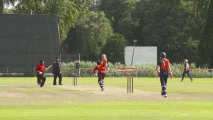 WT20Q: Lovely hit! PNG get one away for four