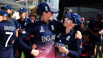 Sarah Taylor and Tammy Beaumont
