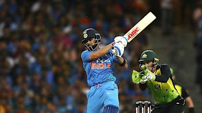 Virat Kohli and Alex Carey