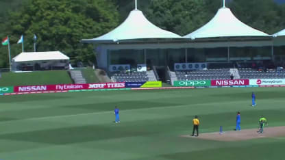 U19CWC Nissan Play of the Tournament - Shubman Gill takes a good catch running back