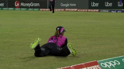 AUS v NZ: Bates' juggle catch to dismiss Gardner